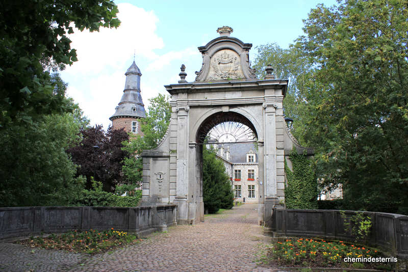 Fontaine l'Evêque 005